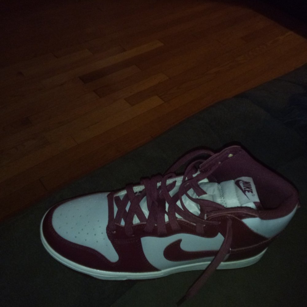 Shoes - Picture 2 of 5